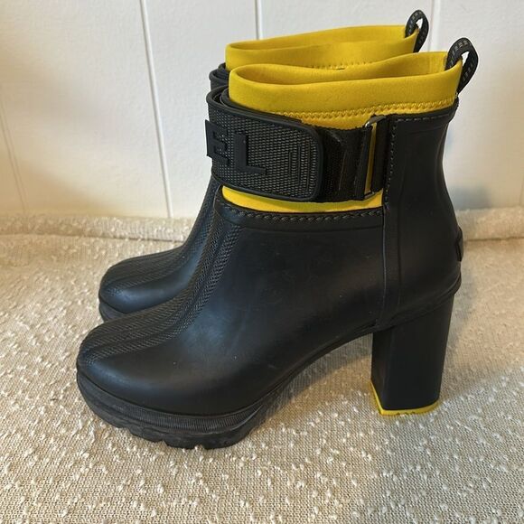 SOREL Medina III Waterproof Heeled Ankle Rain Boot Black Booties Womens 9.5 - Picture 8 of 13